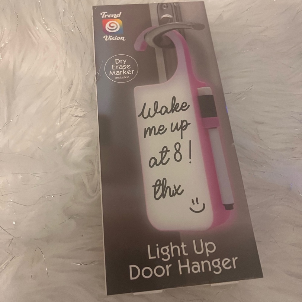 ❤️Trend Vision Light up door hanger in orange